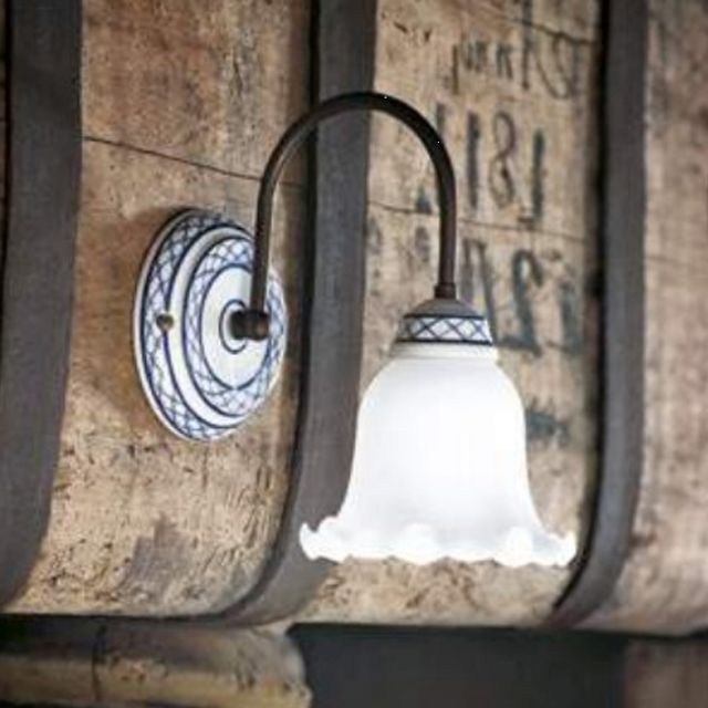 Aldo Bernardi Applique in ceramica decorata blu Torcio E27 H 23 cm